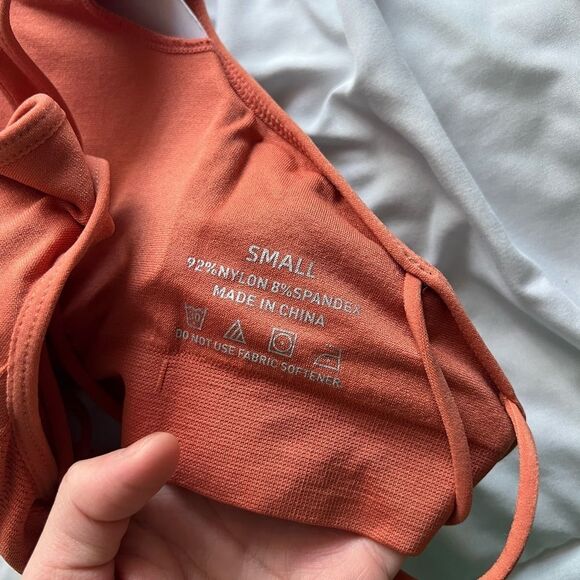 Womens Padded Sports Bra Cross Back Bra Workout Strappy Bra Seamless Comfortable - Picture 3 of 7